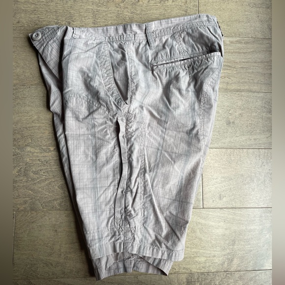 Armani exchange plaid men’s shorts - Picture 2 of 8